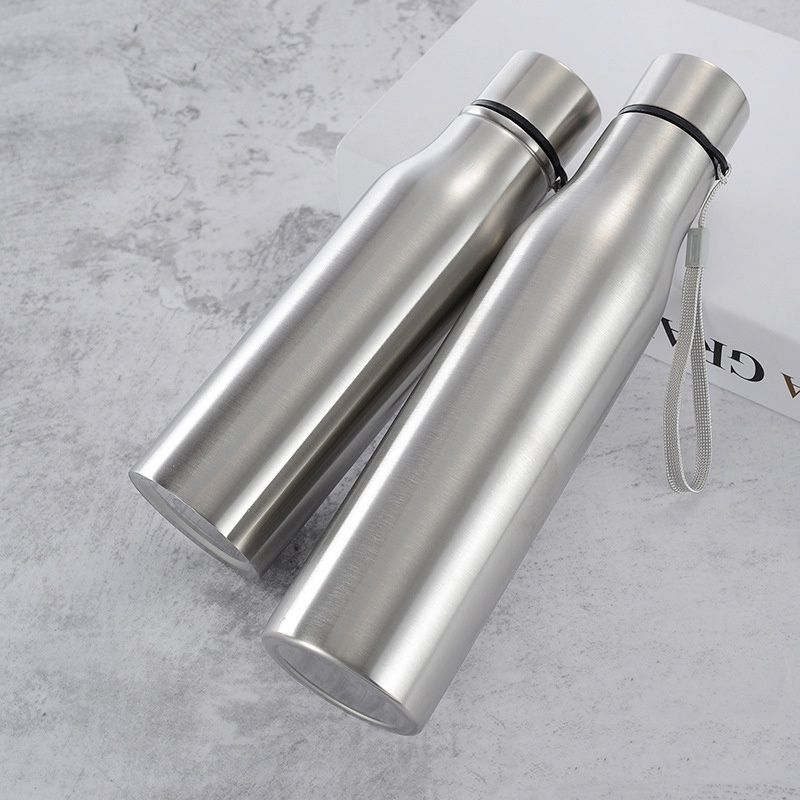 Sip In Style With Our 750ML/1000ML Stainless Steel Water Bottles – Ideal For The Fitness Enthusiast