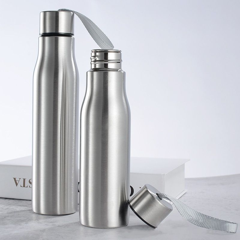 Sip In Style With Our 750ML/1000ML Stainless Steel Water Bottles – Ideal For The Fitness Enthusiast